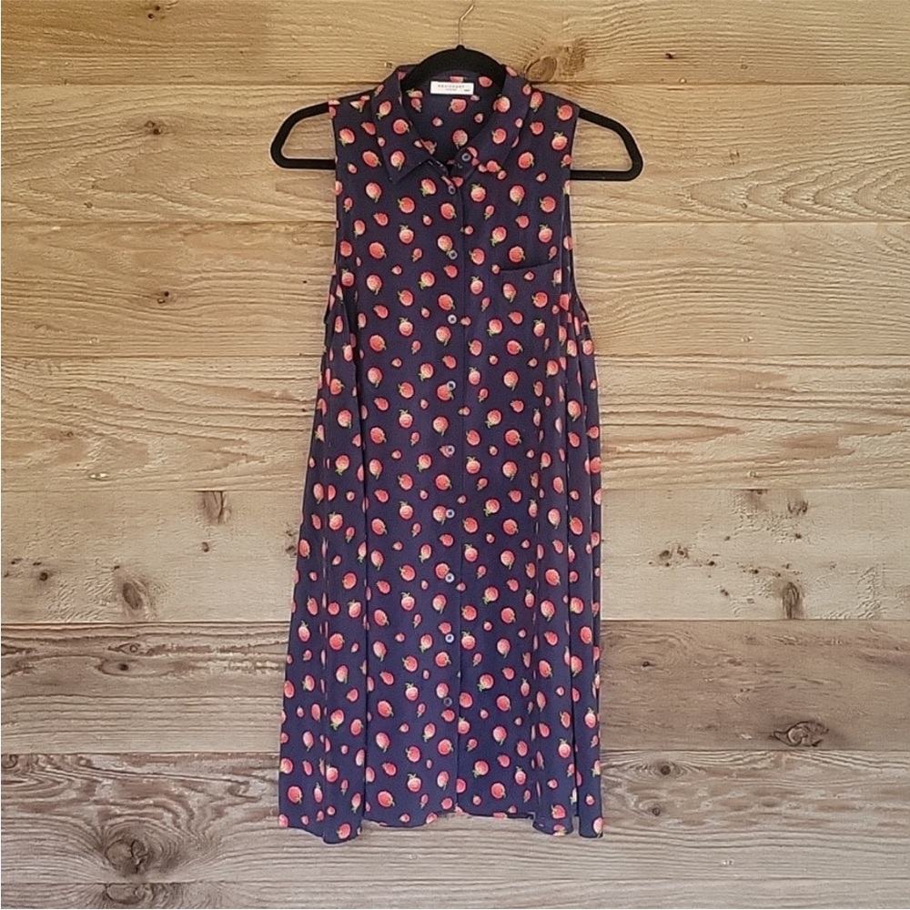 🍓 Equipment Mina Retro Navy Blue Raspberry Print Silk Dress (Medium)